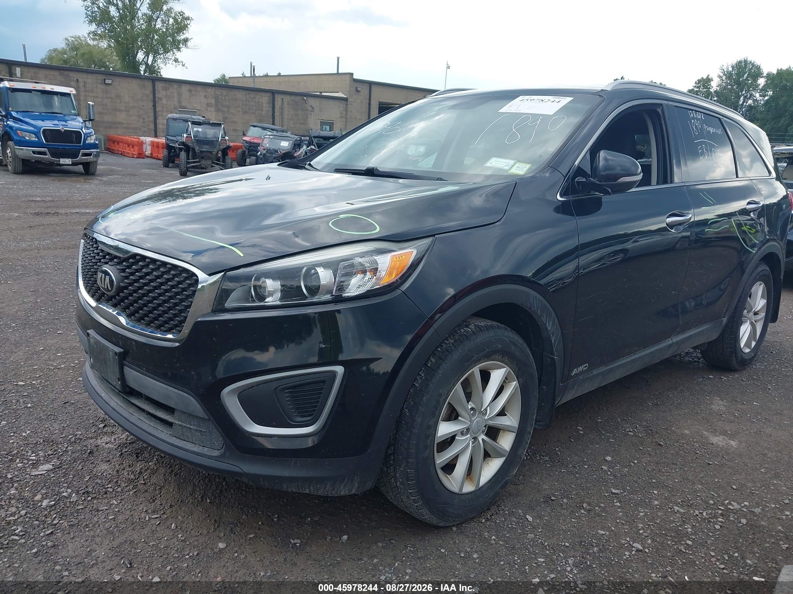2017 KIA SORENTO 2.4L LX — I2