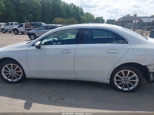 2019 MERCEDES-BENZ A 220 4MATIC