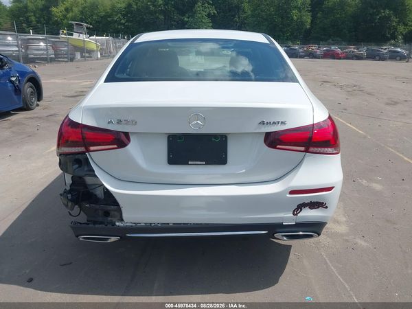 2019 MERCEDES-BENZ A 220 4MATIC