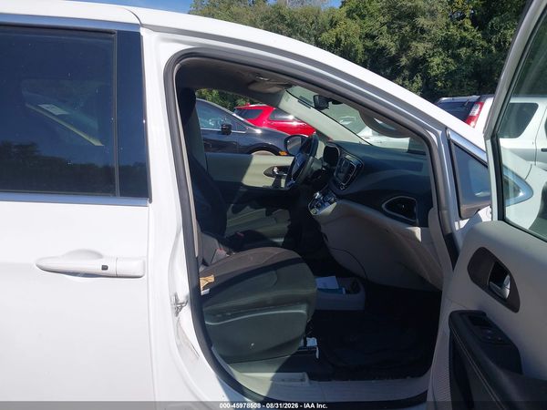 2023 CHRYSLER VOYAGER LX — I5