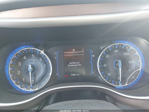 2023 CHRYSLER VOYAGER LX — I7