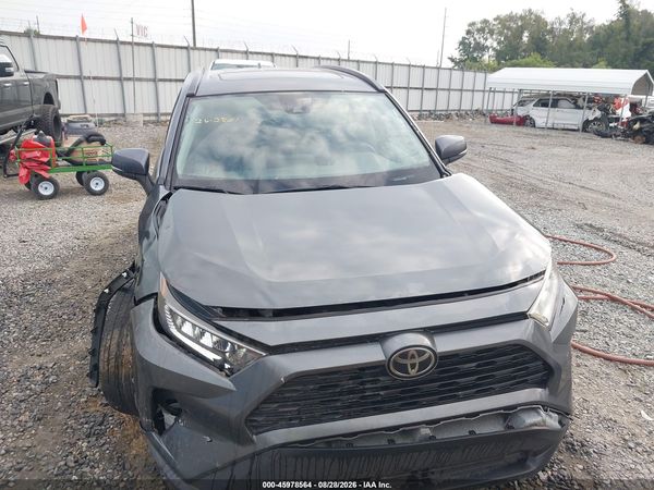 2019 TOYOTA RAV4 XLE — I6