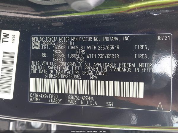 2021 TOYOTA HIGHLANDER XLE — I7