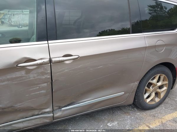 2018 CHRYSLER PACIFICA TOURING L PLUS — I6
