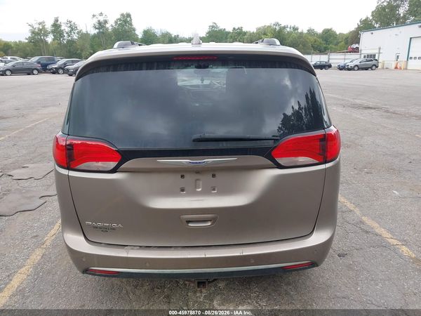 2018 CHRYSLER PACIFICA TOURING L PLUS — I119