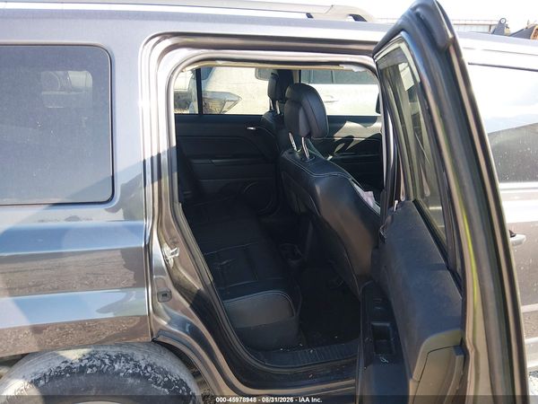 2017 JEEP PATRIOT LATITUDE 4X4 — I8