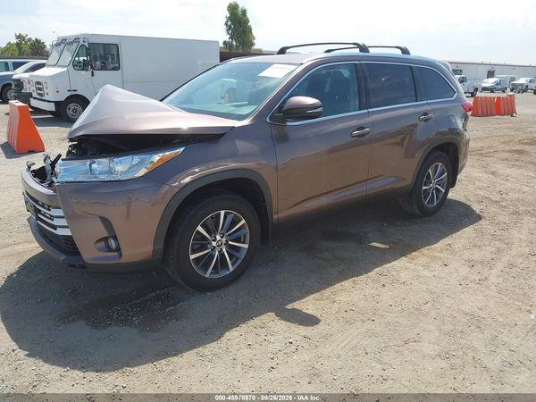 2019 TOYOTA HIGHLANDER XLE
