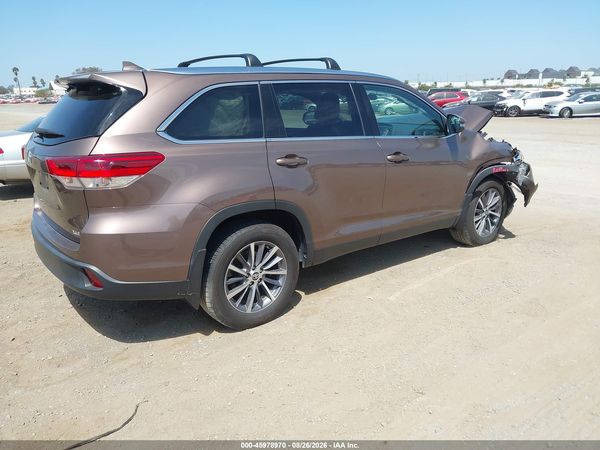 2019 TOYOTA HIGHLANDER XLE
