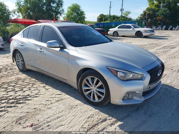 2016 INFINITI Q50 2.0T BASE/2.0T PREMIUM