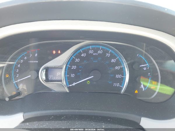 2013 TOYOTA SIENNA XLE V6 8 PASSENGER — I7
