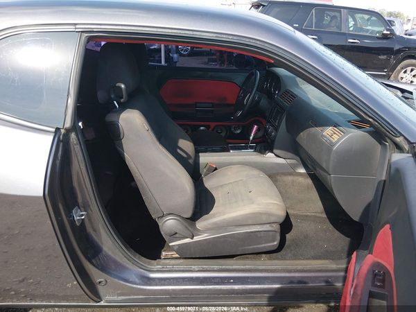 2013 DODGE CHALLENGER SXT — I5