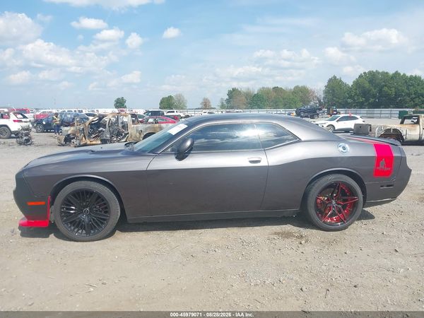 2013 DODGE CHALLENGER SXT — I117