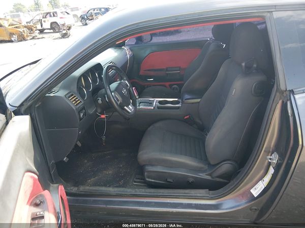2013 DODGE CHALLENGER SXT — I152