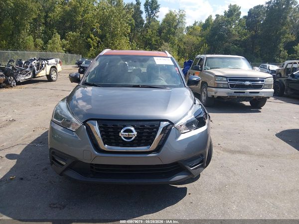 2019 NISSAN KICKS SR