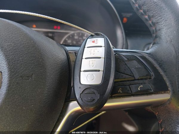2019 NISSAN KICKS SR