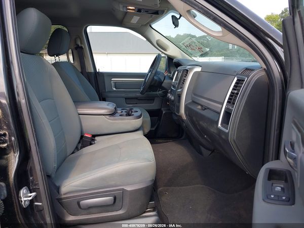 2018 RAM 1500 SLT  4X2 6'4 BOX