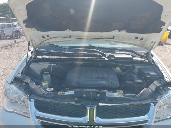 2016 DODGE GRAND CARAVAN SXT — I10