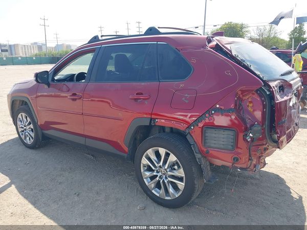 2025 TOYOTA RAV4 XLE PREMIUM — I3