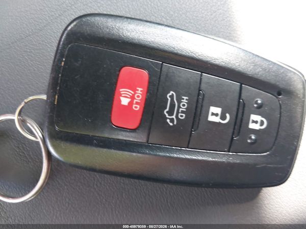 2025 TOYOTA RAV4 XLE PREMIUM — I11