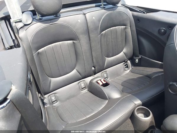 2016 MINI CONVERTIBLE COOPER — I8