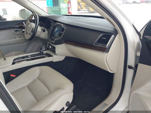 2019 VOLVO XC90 T5 MOMENTUM — I5