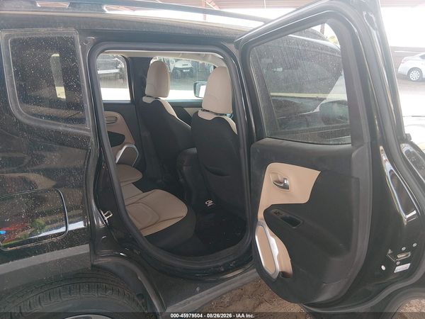 2018 JEEP RENEGADE LATITUDE FWD — I8