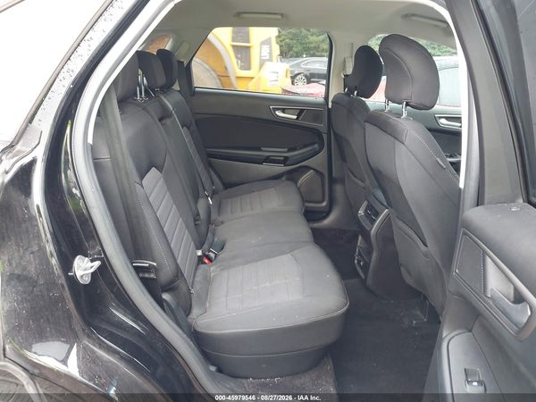2017 FORD EDGE SE — I8