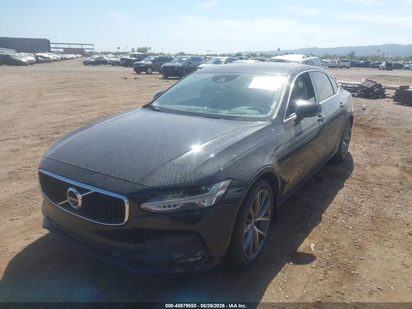 2018 VOLVO S90 T5 MOMENTUM