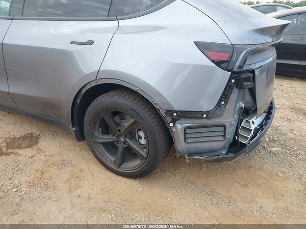 2026 TESLA MODEL Y — I113