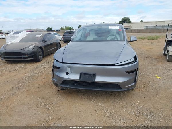 2026 TESLA MODEL Y — I114