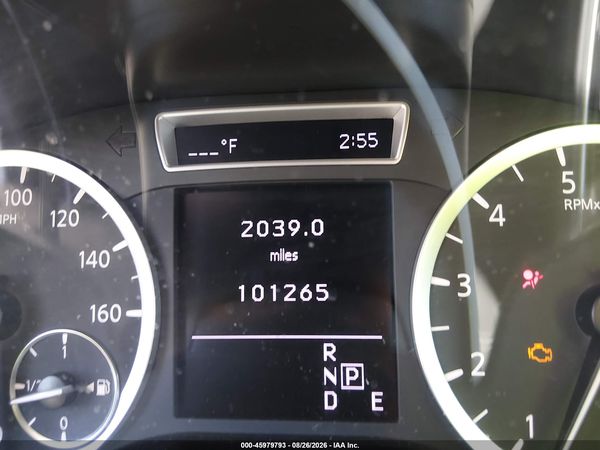 2017 INFINITI QX30