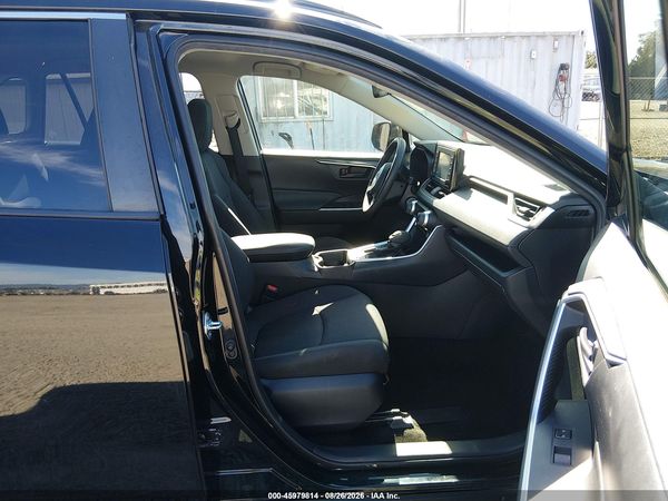 2019 TOYOTA RAV4 LE — I5