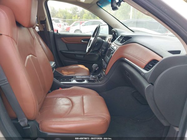 2015 CHEVROLET TRAVERSE LT — I5