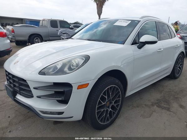 2015 PORSCHE MACAN TURBO — I2