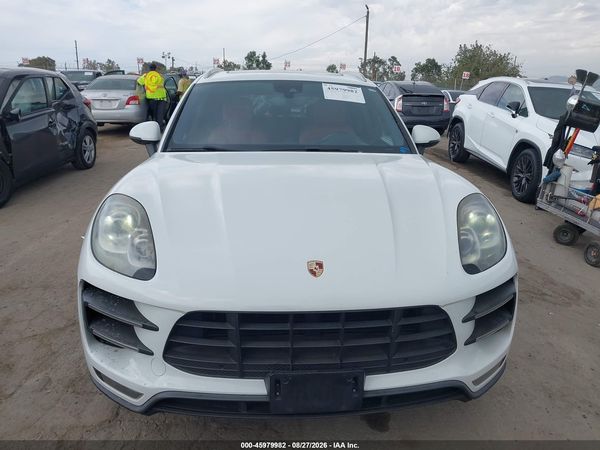 2015 PORSCHE MACAN TURBO — I115