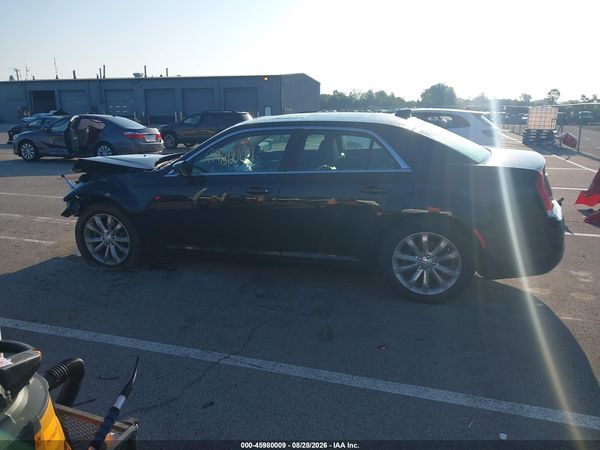 2017 CHRYSLER 300 LIMITED AWD — I117