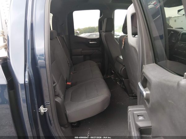 2021 CHEVROLET SILVERADO 1500 4WD  STANDARD BED CUSTOM — I8