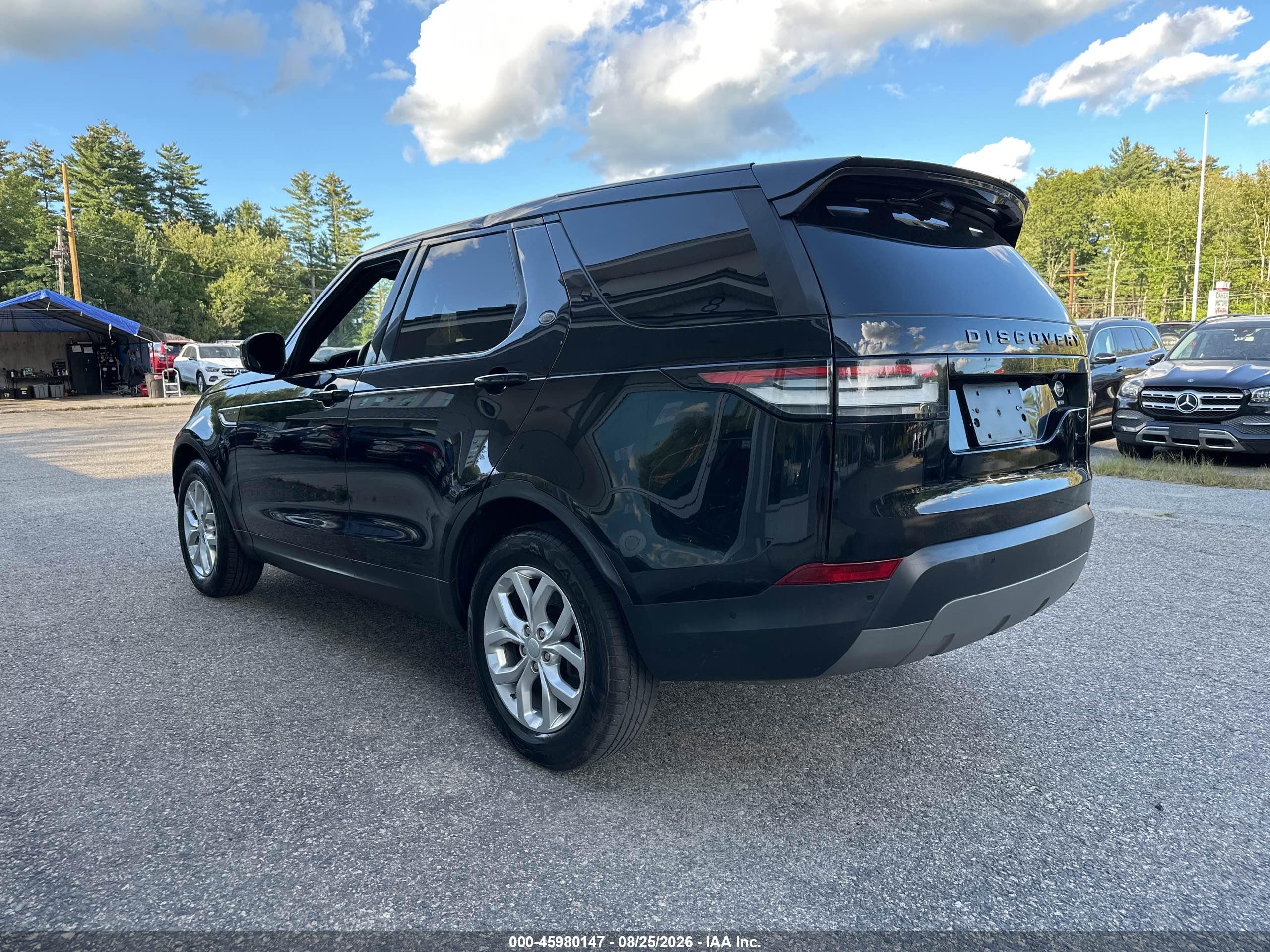 2019 LAND ROVER DISCOVERY SE