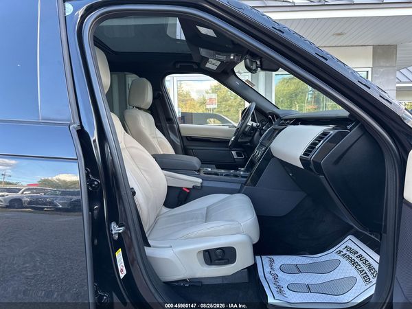 2019 LAND ROVER DISCOVERY SE