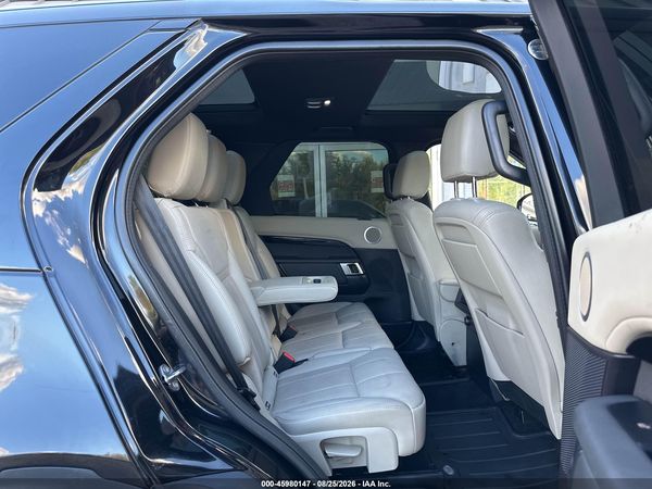 2019 LAND ROVER DISCOVERY SE