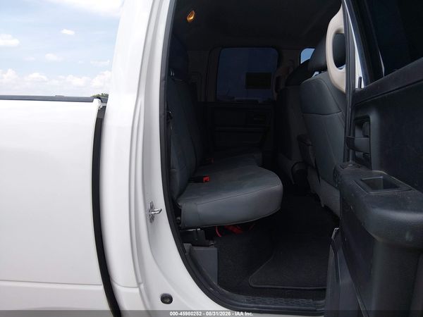 2017 RAM 1500 TRADESMAN  4X2 6'4 BOX