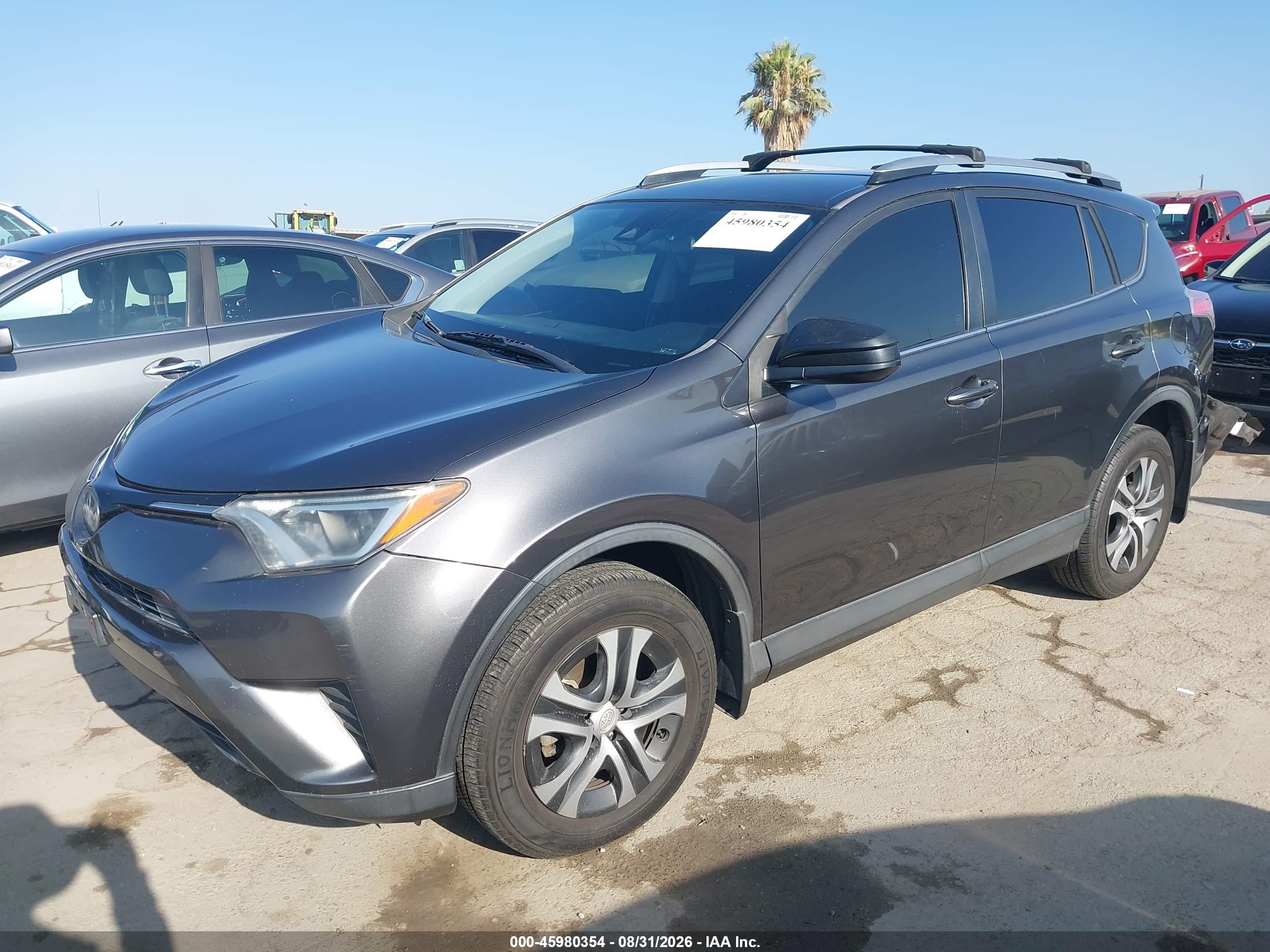 2017 TOYOTA RAV4 LE — I2