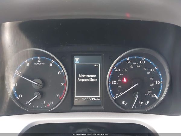 2017 TOYOTA RAV4 LE — I7