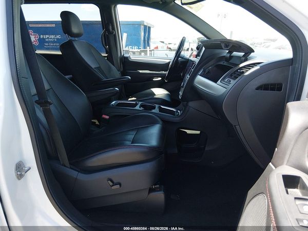 2018 DODGE GRAND CARAVAN GT — I5