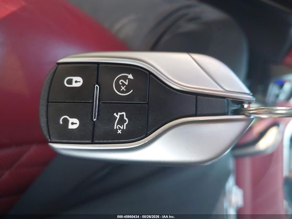 2019 MASERATI LEVANTE GTS/TROFEO
