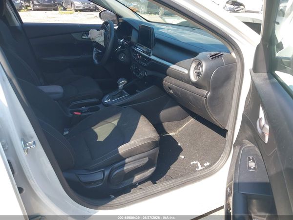 2019 KIA FORTE LXS