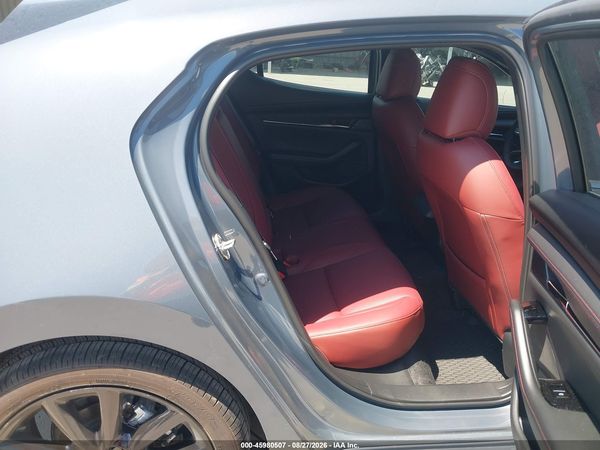 2026 MAZDA MAZDA3 2.5 S CARBON EDITION — I8