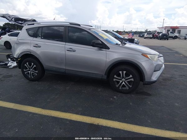 2018 TOYOTA RAV4 LE — I1