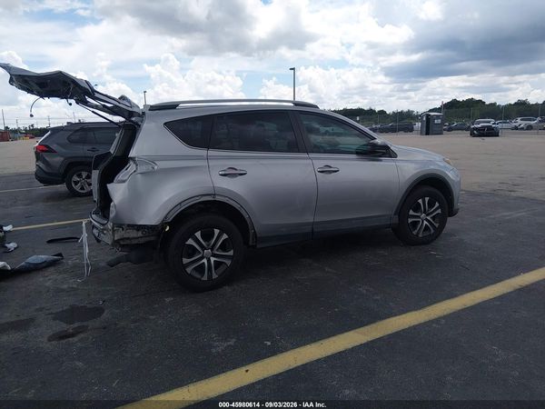 2018 TOYOTA RAV4 LE — I4
