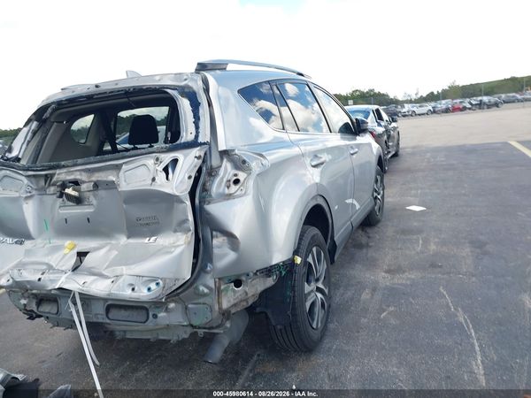 2018 TOYOTA RAV4 LE — I153